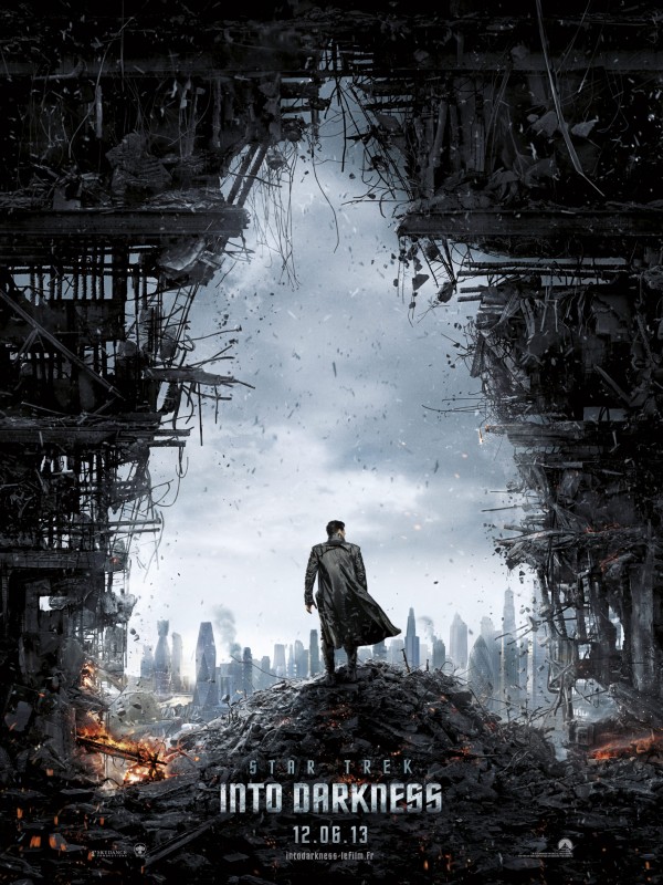 STAR TREK INTO DARKNESS - affiche teaser.jpg