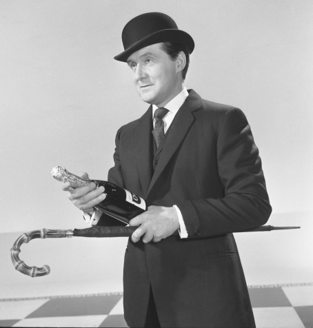 Patrick McNee.jpg