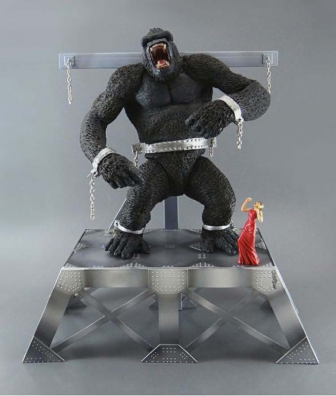 mcfarlane-king-kong-figure-2.jpg