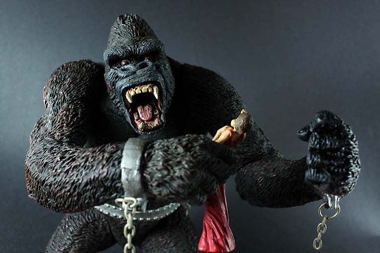 mcfarlane-king-kong-figure-4.jpg