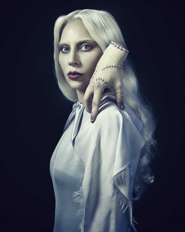 Lady Gaga dans MERCREDI saison 2-ESI.jpg