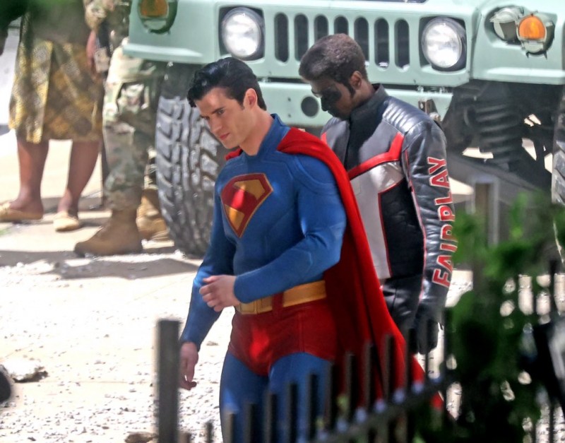 Superman et Mr Terrific-ESI.jpg